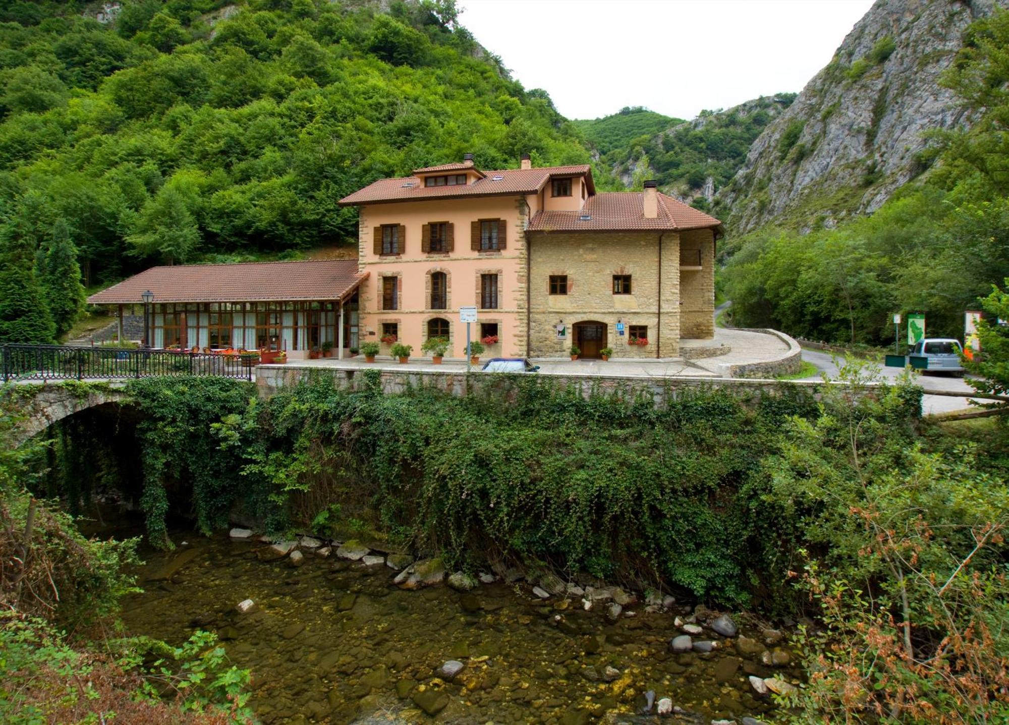 La Casona De Mestas Ponga Buitenkant foto